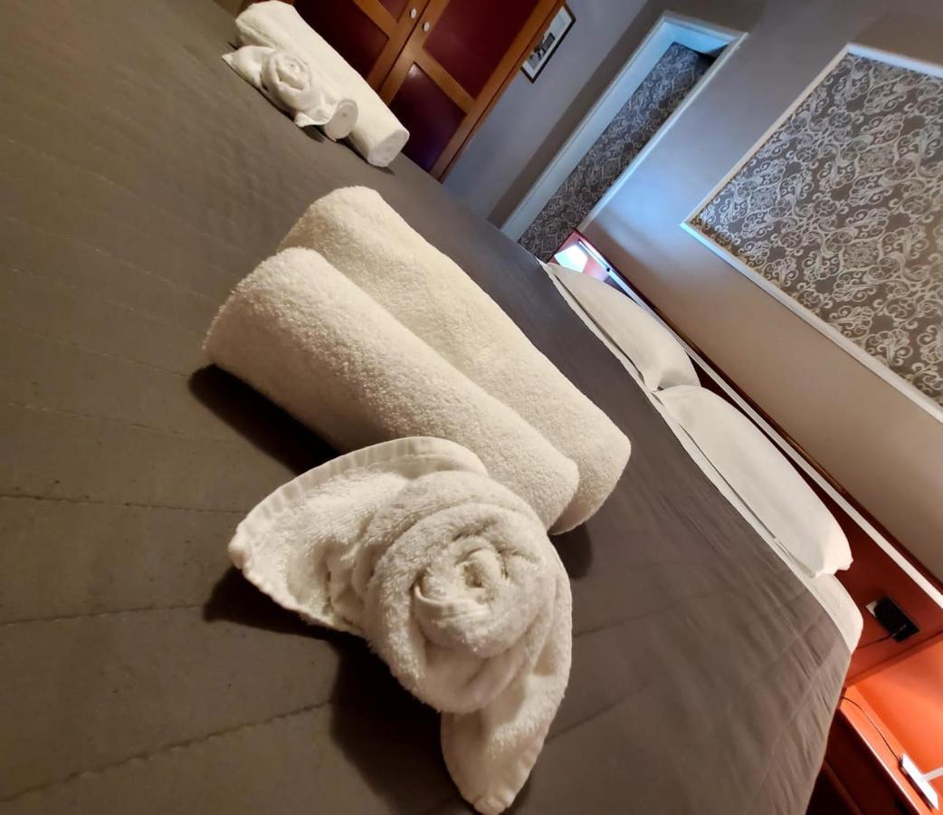 โฮเต็ล เฟโดรา Hotel ฟลอเรนซ์ ภายนอก รูปภาพ